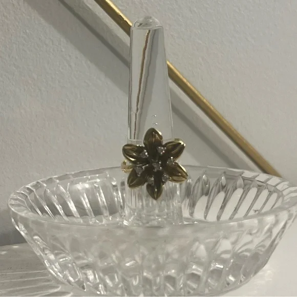 Vintage 10k (417) Yellow Gold 0.06ctw Diamond Lily Flower Cocktail Ring